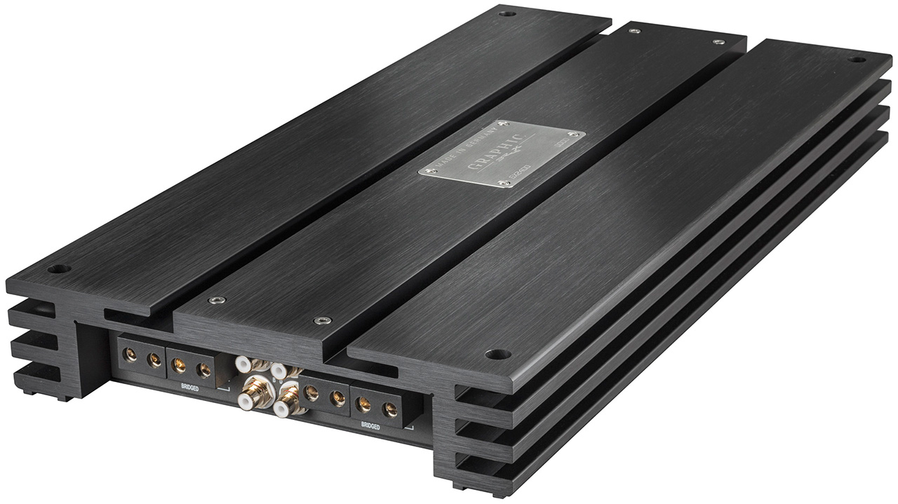 Brax GX amplifier — Family photo: GX2400 shown